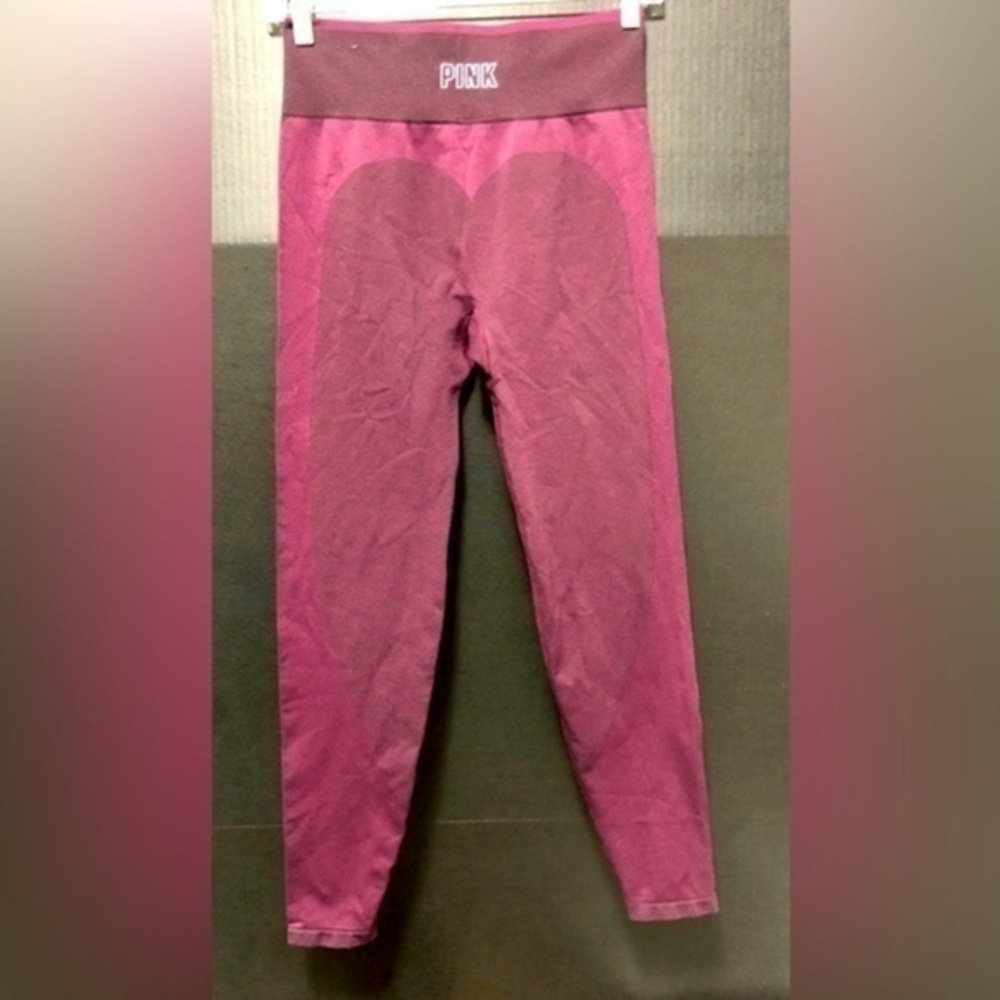 🕸️Victoria's Secret PINK  Seamless Wine Capri Length Leggings​